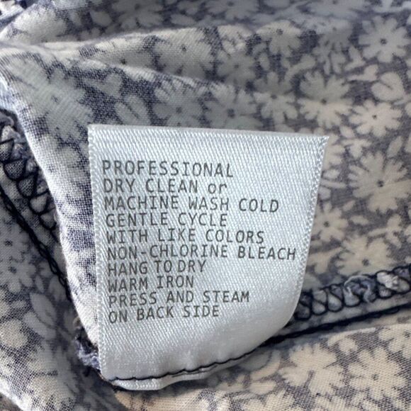 Cynthia Rowley Womens Floral Button-Down Blouse 3/4 Sleeves 1X Size 100% Rayon - Picture 4 of 5